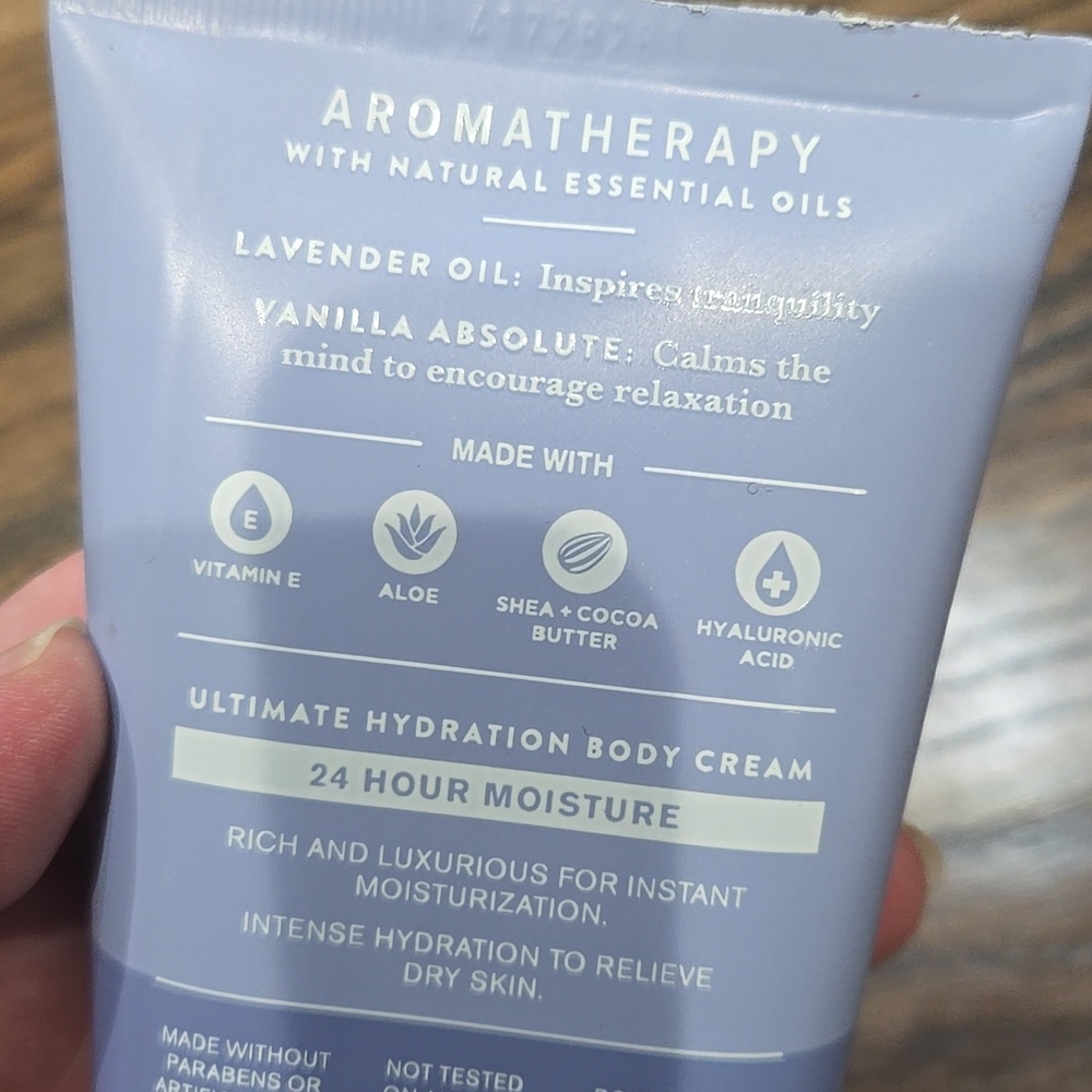 Bath & Body Works Lavender Vanilla Aromatherapy Body Cream 8oz - Picture 3 of 4
